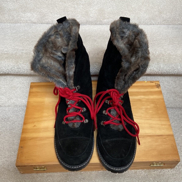 stuart weitzman bobsled suede combat / hiking fur lined boots - Picture 4 of 12